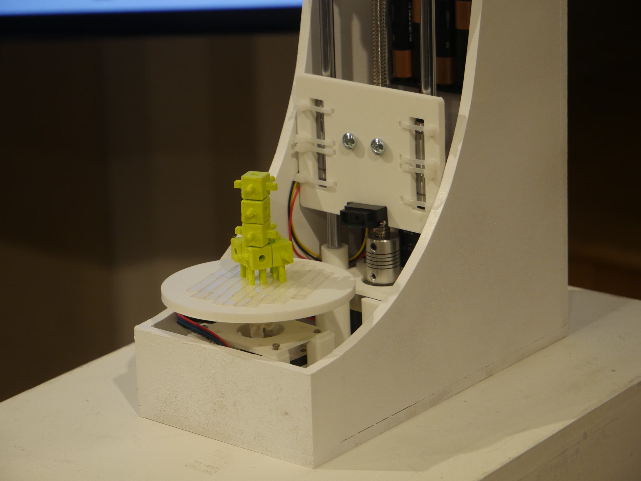 Completed scanner holding an assembled green block form