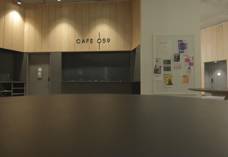 The closed Café 059 at 1 Spadina